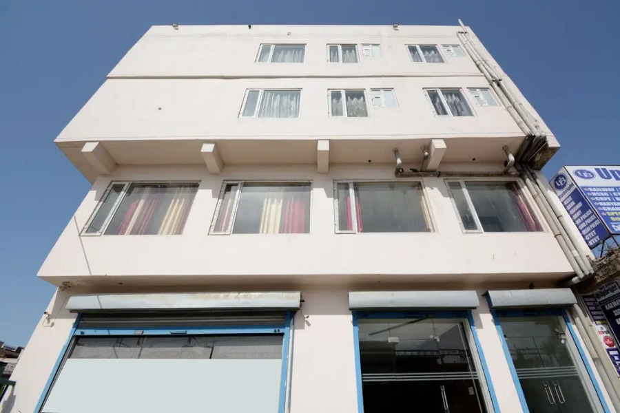 OYO 35679 Hotel Sunrise