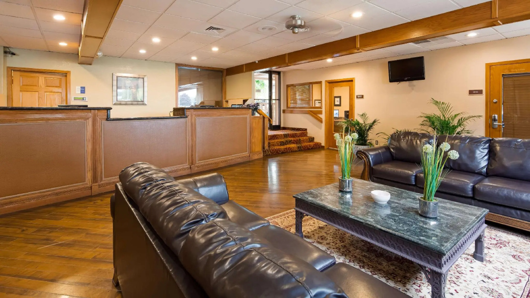 AmericInn by Wyndham Appleton Downtown
