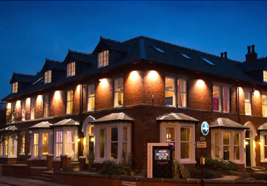 Mode Breck Apartments