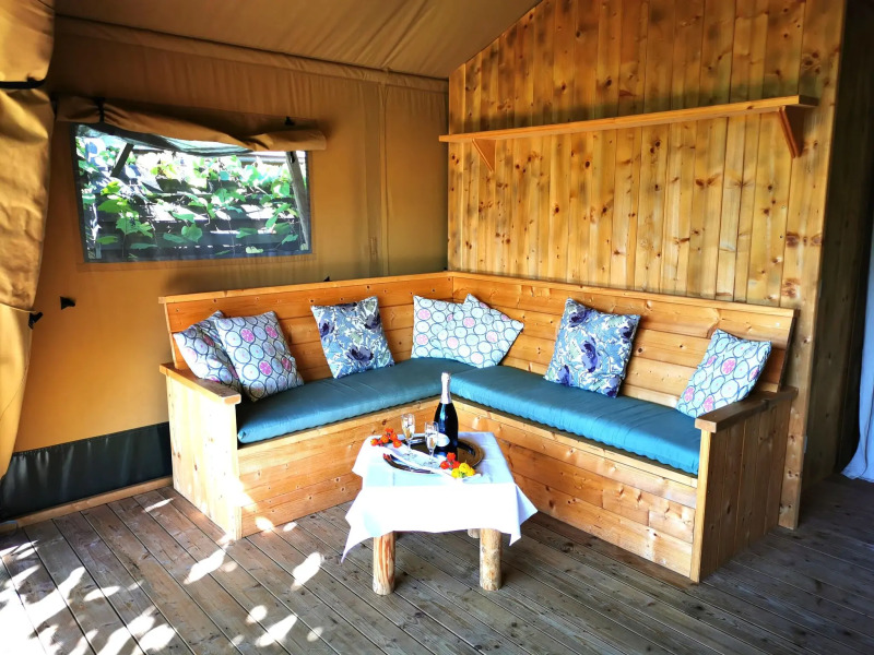 Beautiful tent lodge in Massignano with private terrace