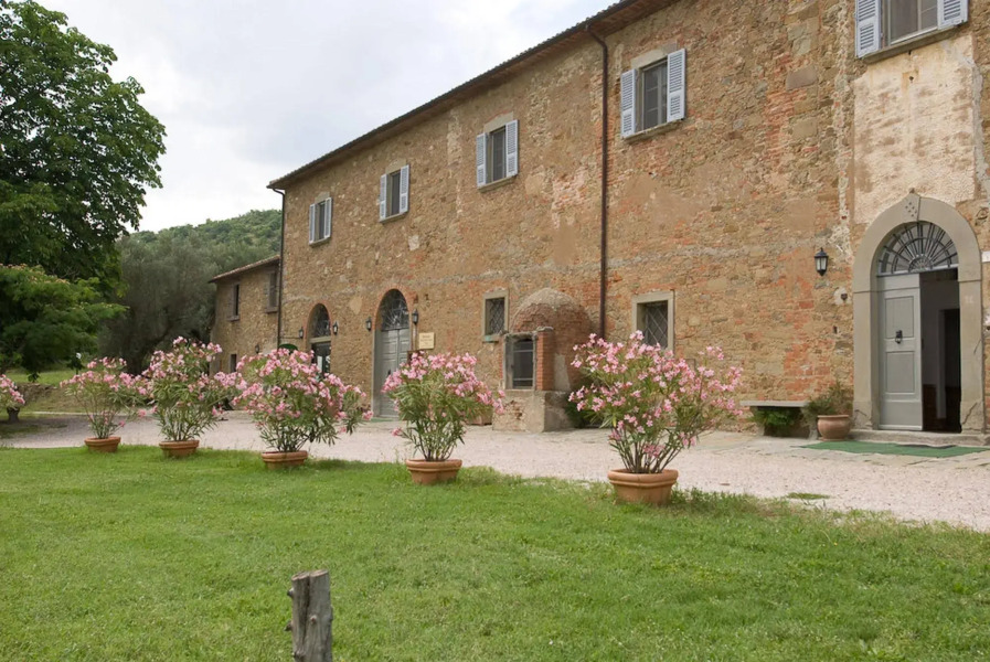 Antico Casale di Montegualandro & Spa