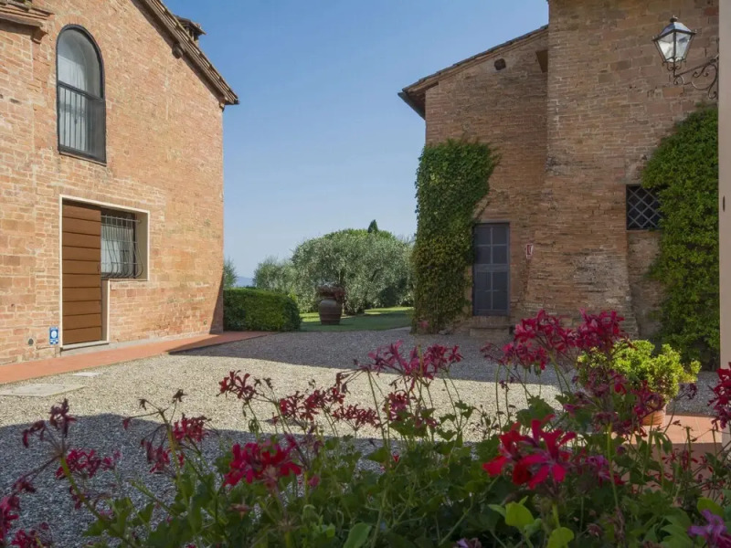 Farmhouse in Castelfiorentino With Pool