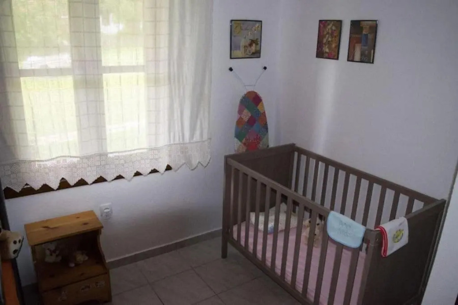 "The red kitchen" family house at kalyves