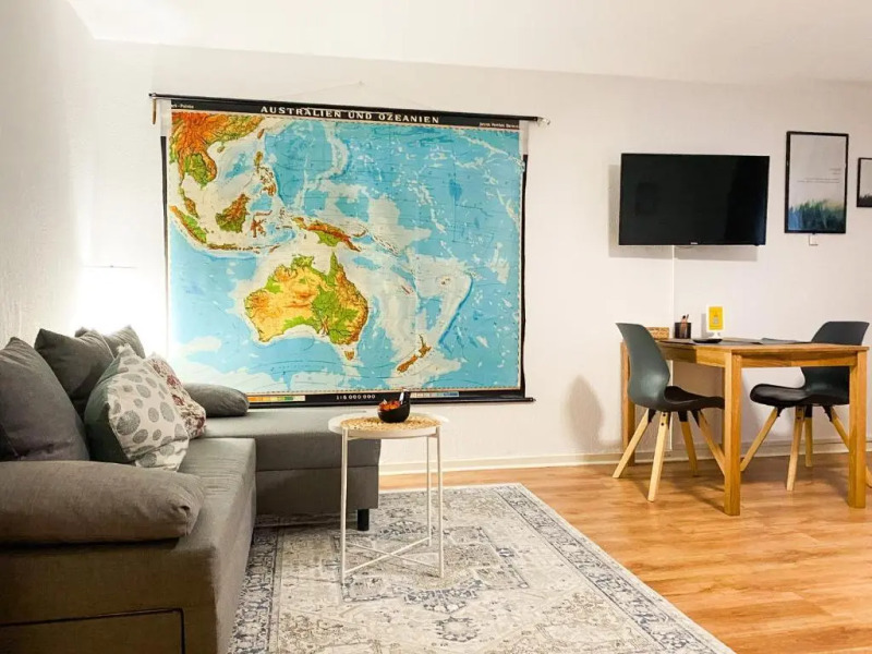 modern Room with Netflix in Porta Westfalica