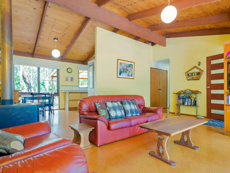 Caseys Pet Friendly Beach Cottage