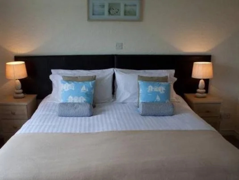 Gwesty Ty Gorsaf Hotel