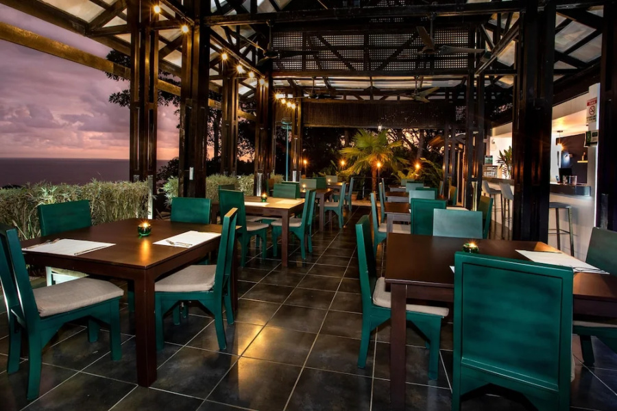 TikiVillas Rainforest Lodge - Adults Only