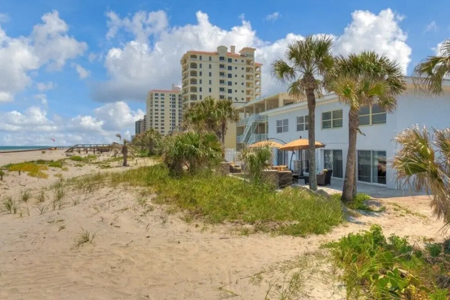 Sea La Vie Beach Oceanfront Patio Pet Friendly