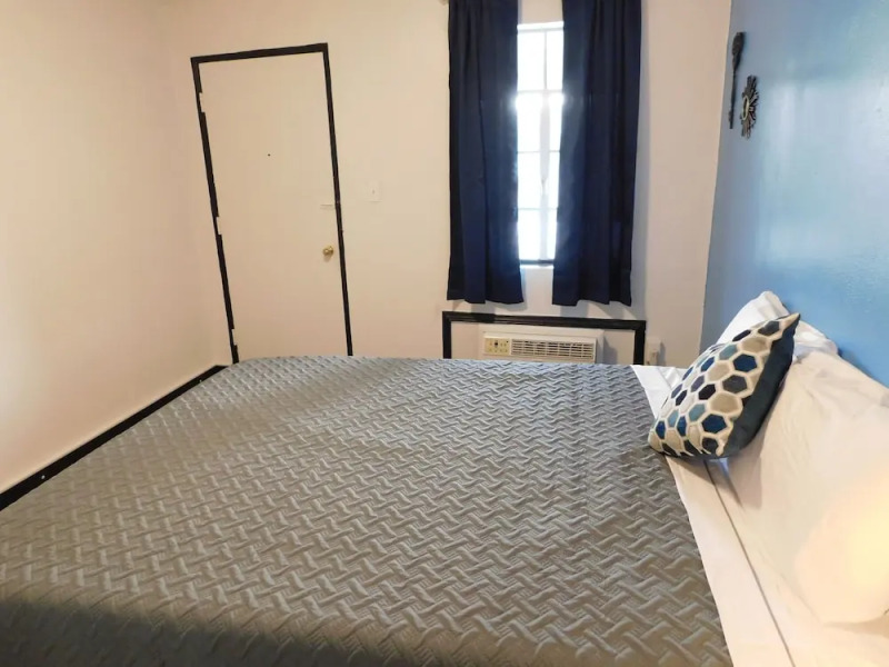 Spruce Pine Inn