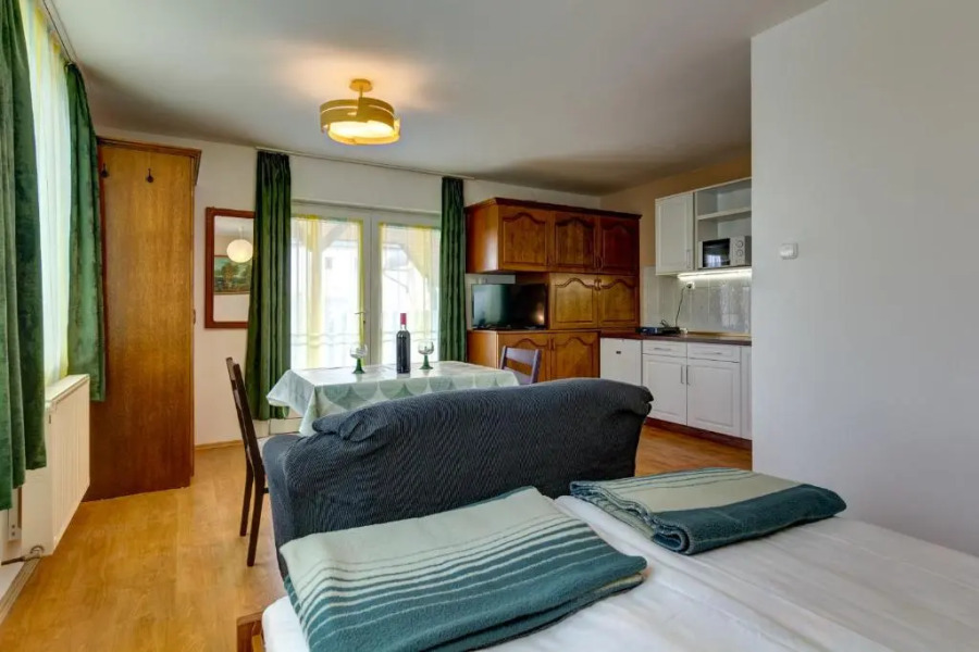 Apartment Gyapay Heviz