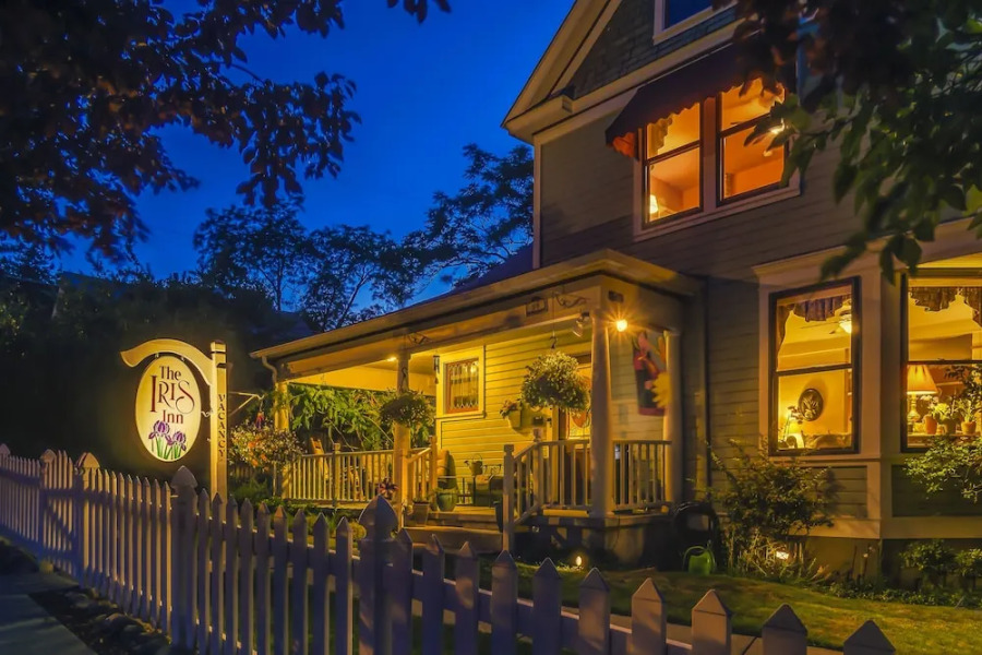 The Iris Inn