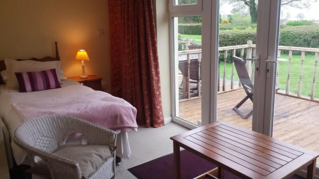 Lakeland Midsummer Lakehouse