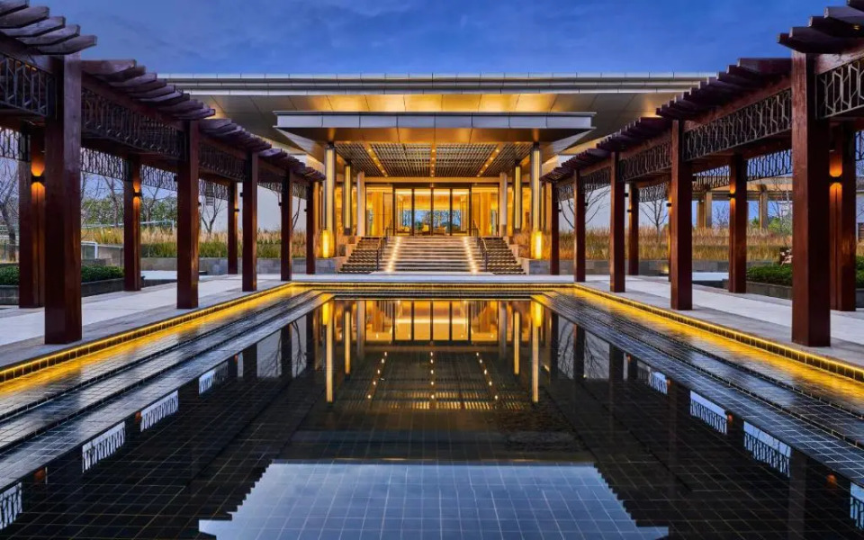 Lushan West Sea Resort, Curio Collection by Hilton