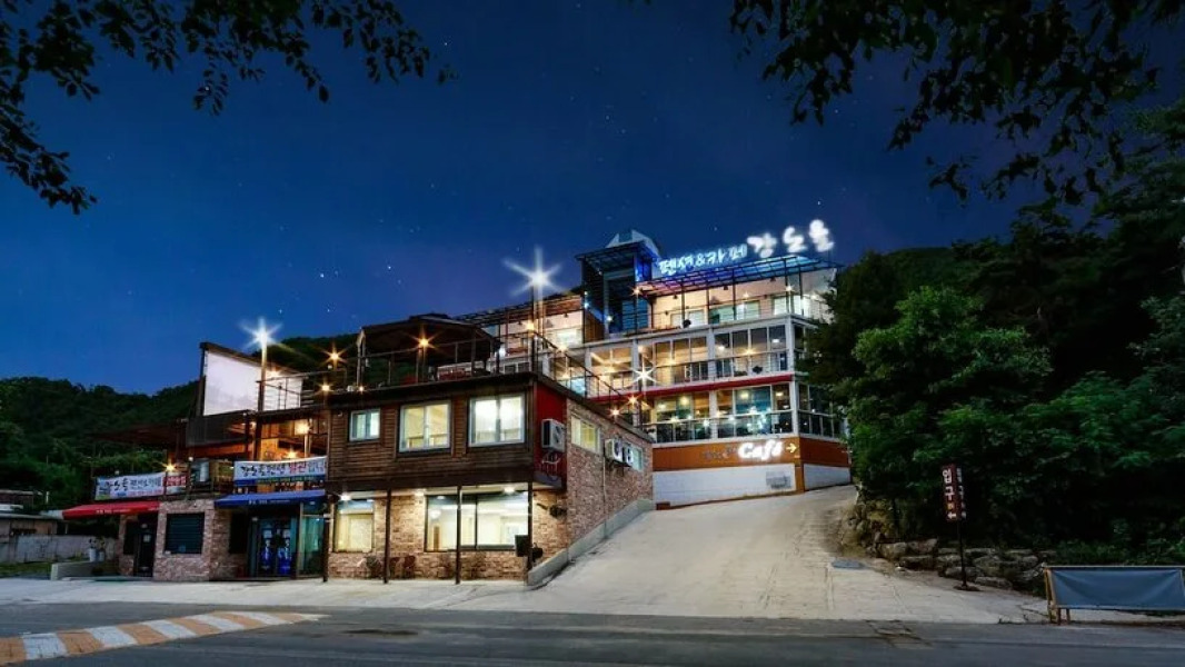 Andong River Sunset Pension