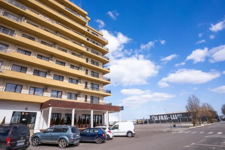 Summerland Sea-View Luxury Apartment