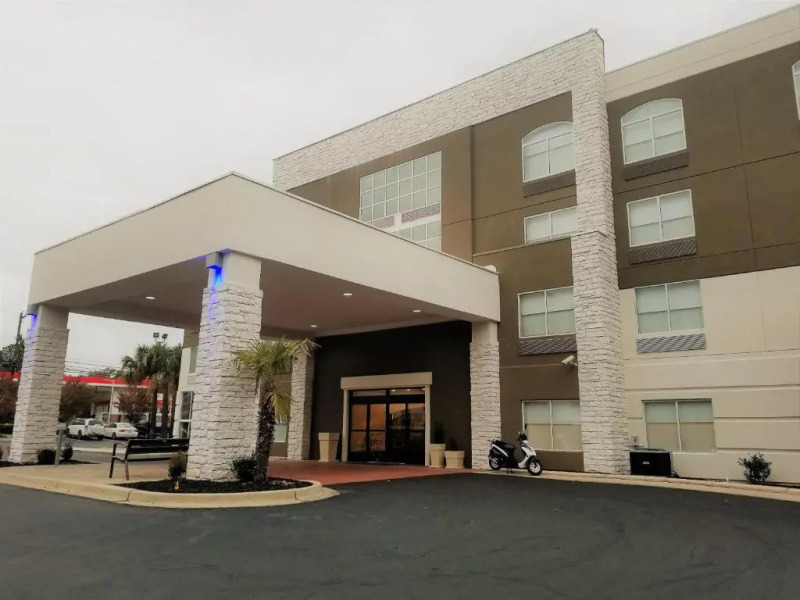 Holiday Inn Express Columbia NE - Fort Jackson by IHG