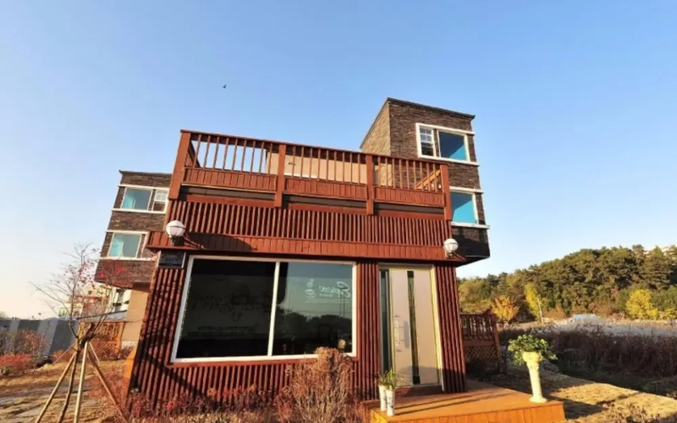 Gangneung Gyeongpoeui Hyuil Pension