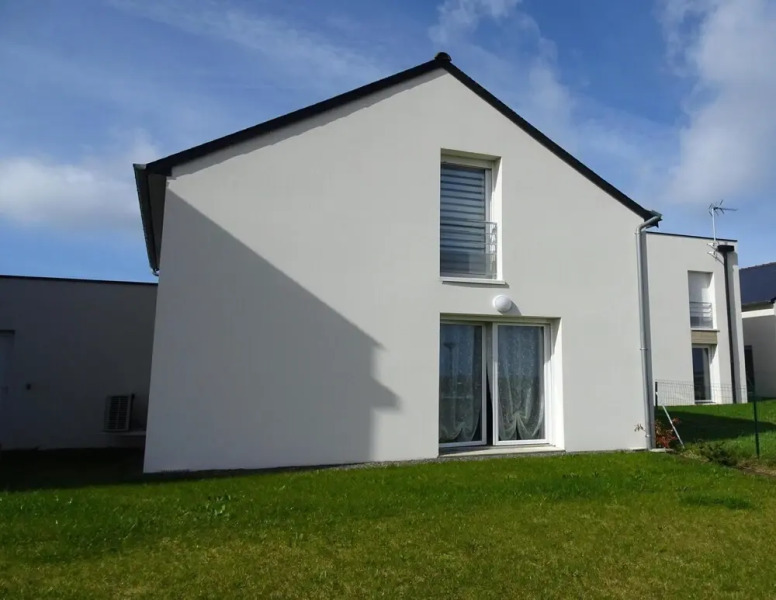 Comfortable Holiday Home With Garden, Near Beach