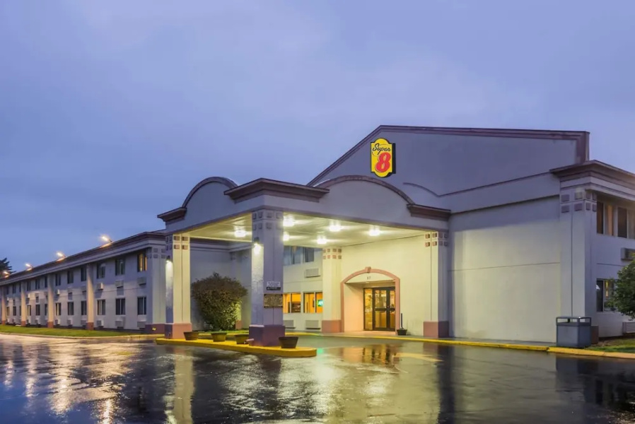 Super 8 Hartford/windsor