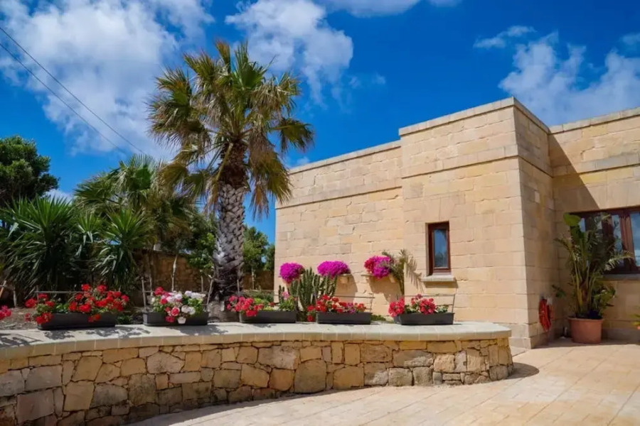 Villa Munqar 3 Bedroom Villa With Private Pool