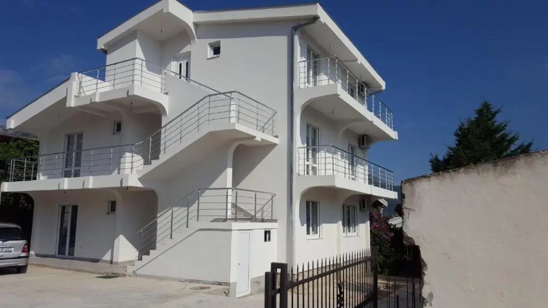 Gosa Apartments