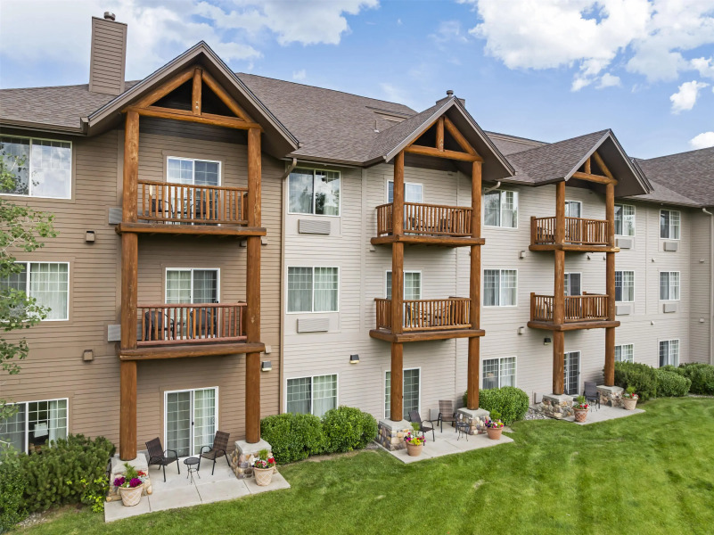 Best Western Plus Riverfront Hotel & Suites