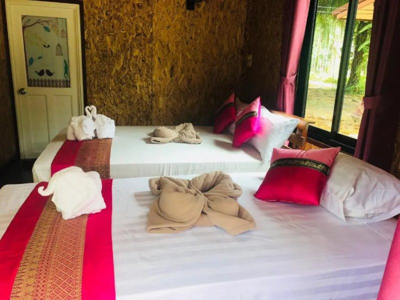 Khao Sok Blue Mountain