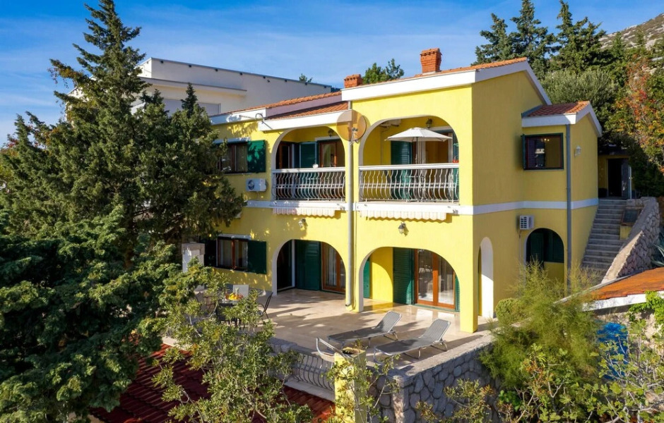 Awesome Apartment in Baric Draga With 1 Bedrooms and Wifi