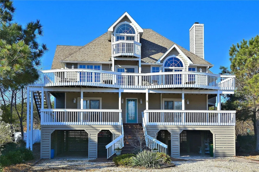 Pida Beach Club 5 Pelican Way by Long & Foster