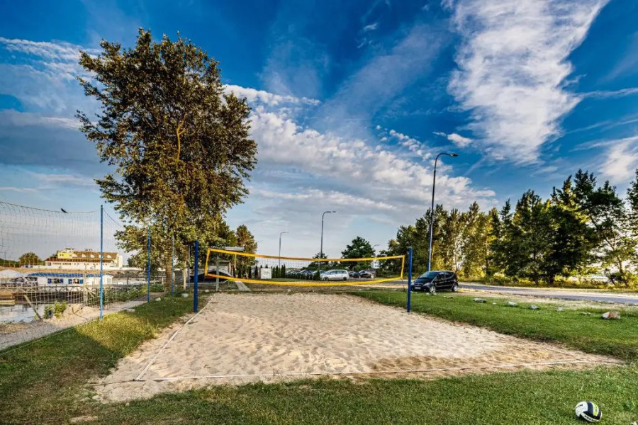 Yachter Club Modra Cajka