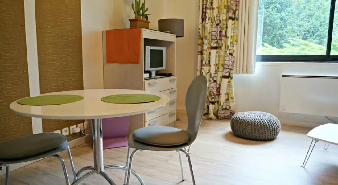 Little Suite - Lison