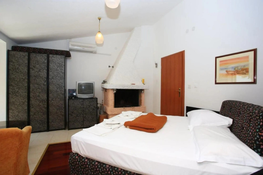 Apartment and Rooms Pansion Duba