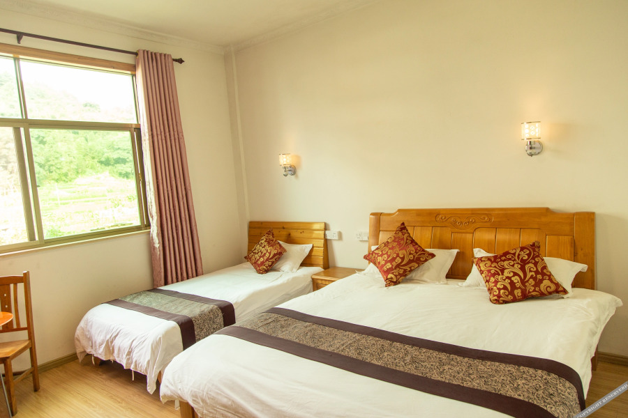 Qian Xun •Likenggengduchuanjia