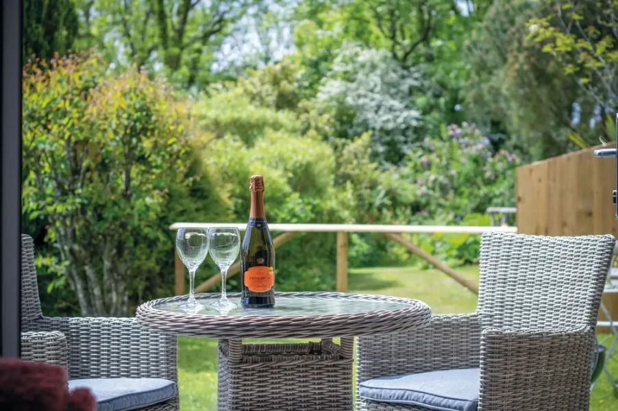 Woody - 1 Bedroom Pod - Cold Inn