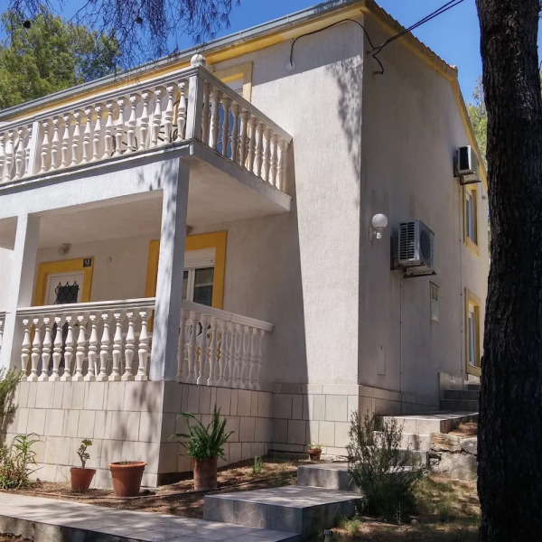 Apartments Elena