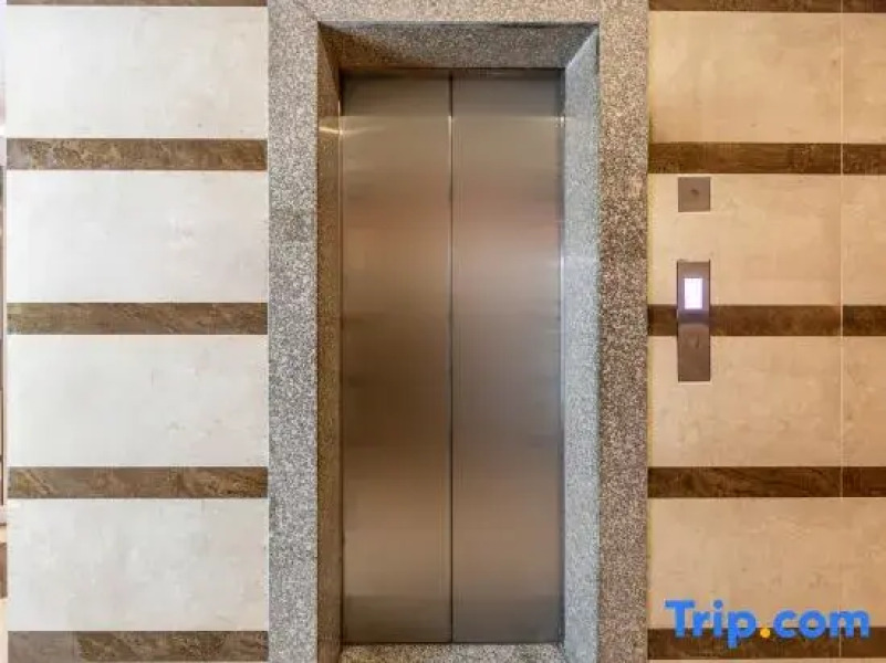 Xiantao Geek Boutique Hotel