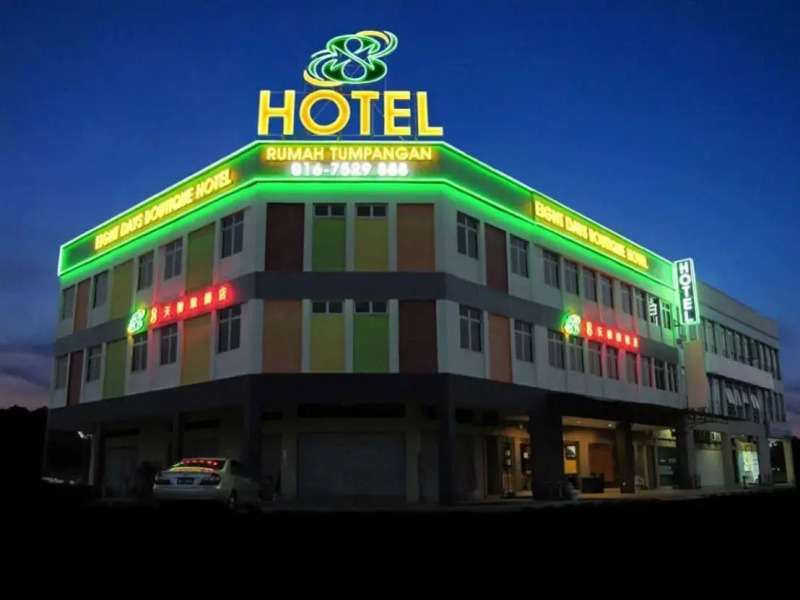 8 Days Boutique Hotel @ Mount Austin JB