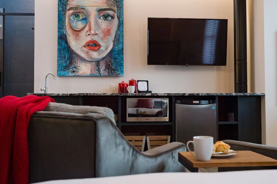 48 King West Boutique Hotel