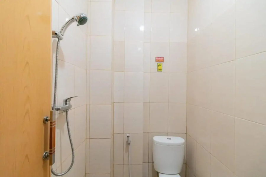 RedDoorz Plus near Palembang Trade Center 2