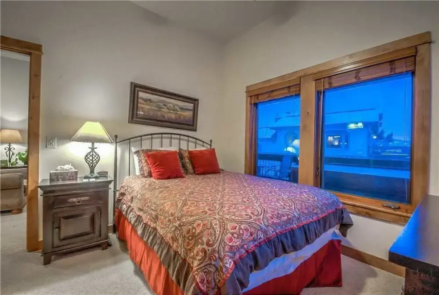 Soaring Eagle Chalet