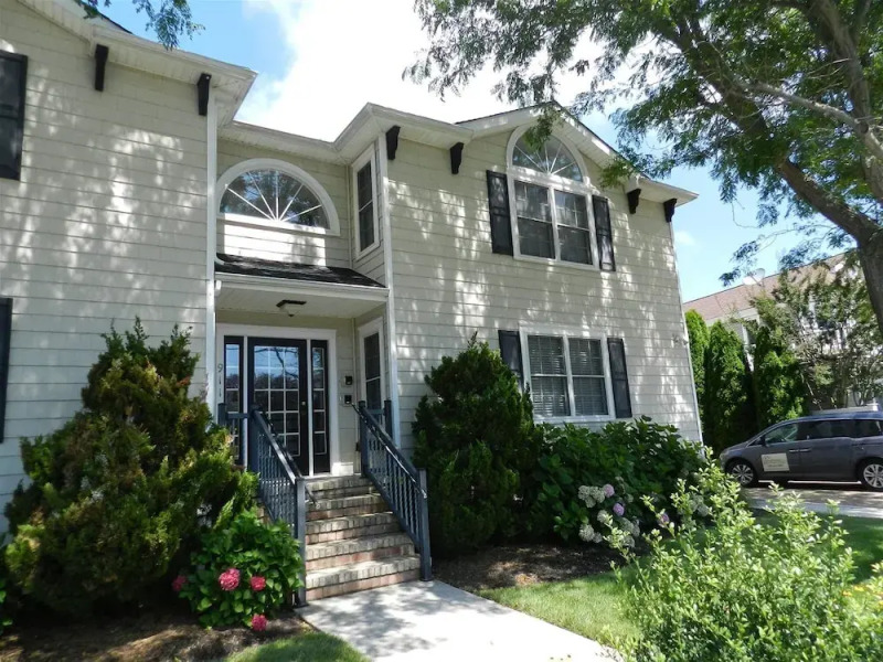 Cm911 Columbia Avenue-2