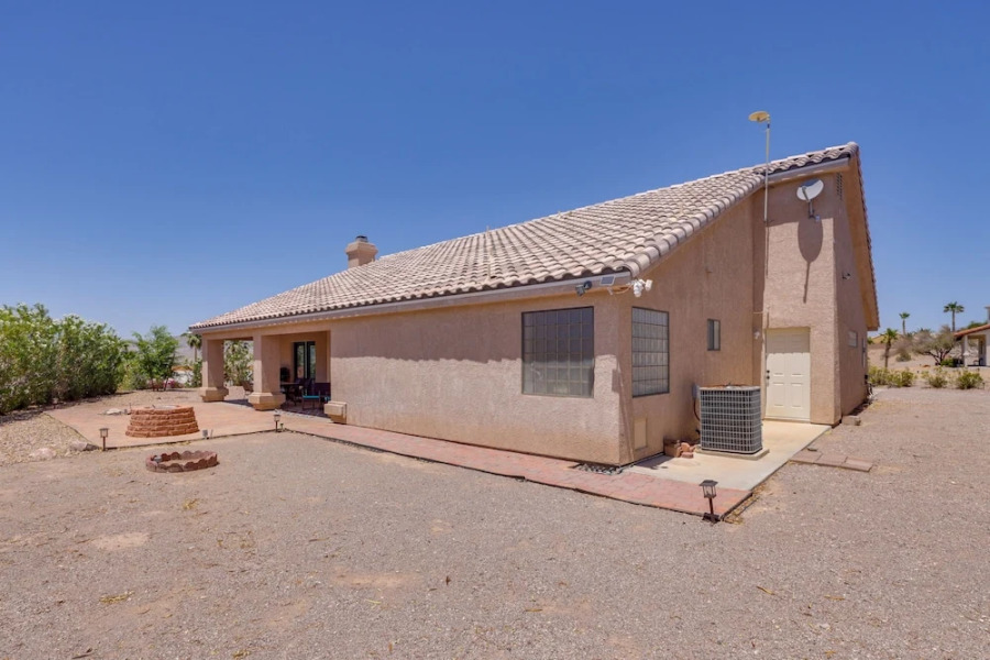 Casa Vista' Bullhead City Home w/ Patio + View!
