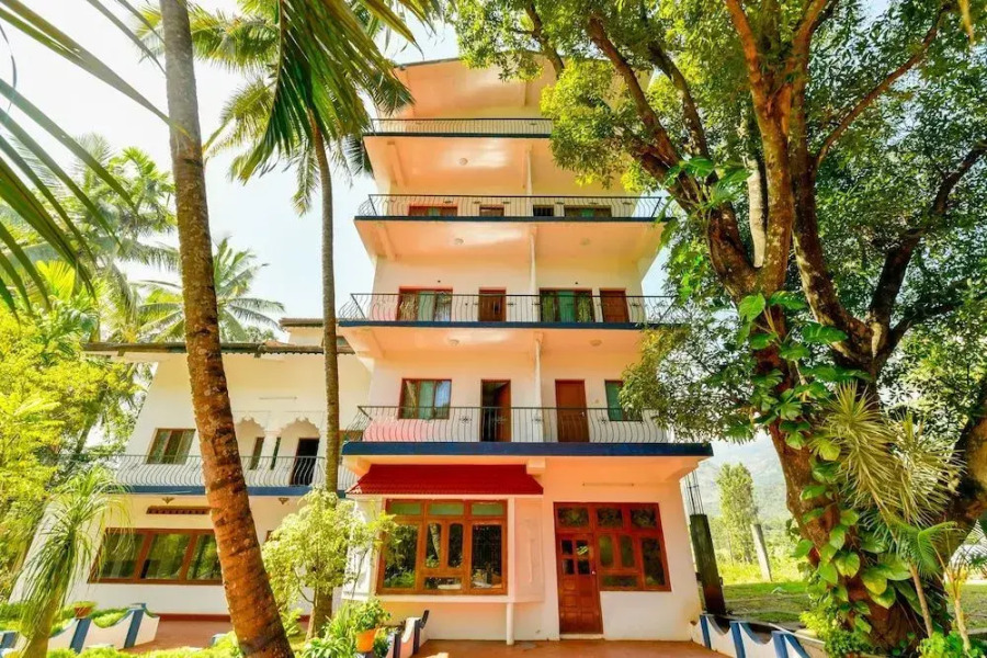 OYO 16660 Anamudi Heritage Resort