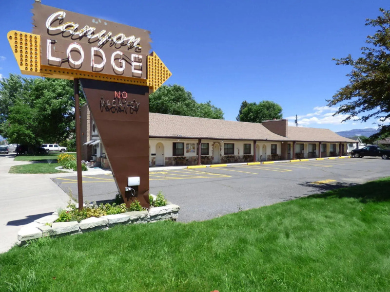 Canyon Lodge Motel