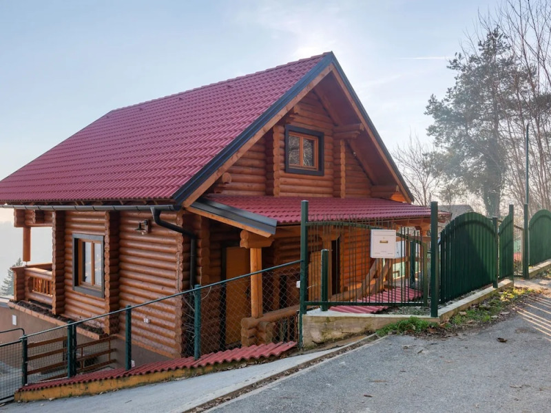 Charming Holiday Home in Zagreb with Private Swimming Pool