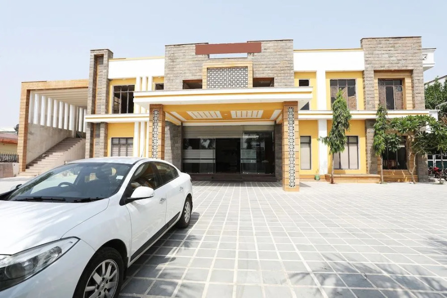 OYO 19514 Hotel Park Regency