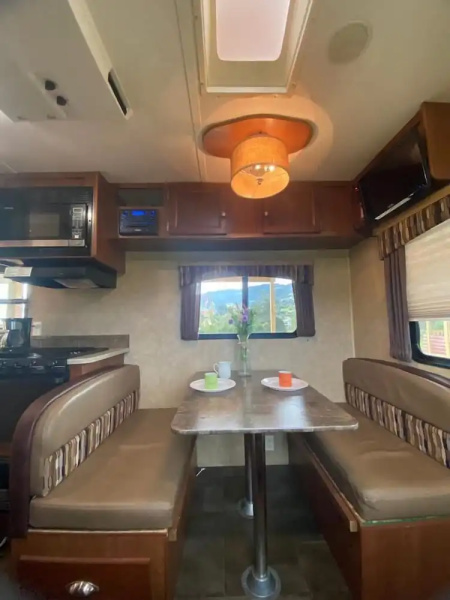 Camper House Col