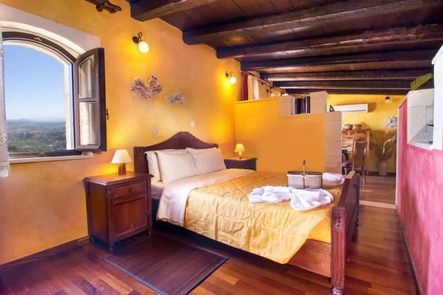 Red Villa - Fliskouni - 1 Bedroom Maisonette