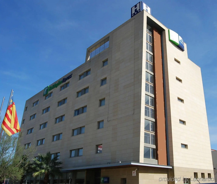 Holiday Inn Express Valencia - Bonaire by IHG