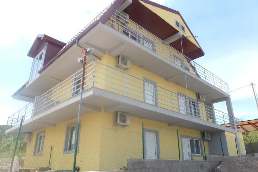 Apartments Maja